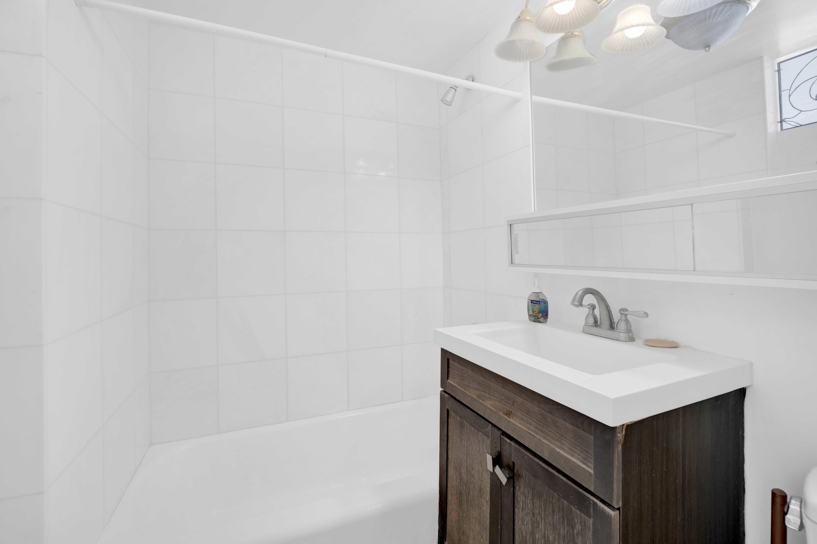 6301 N Sheridan Road #14L, Chicago, IL 60660