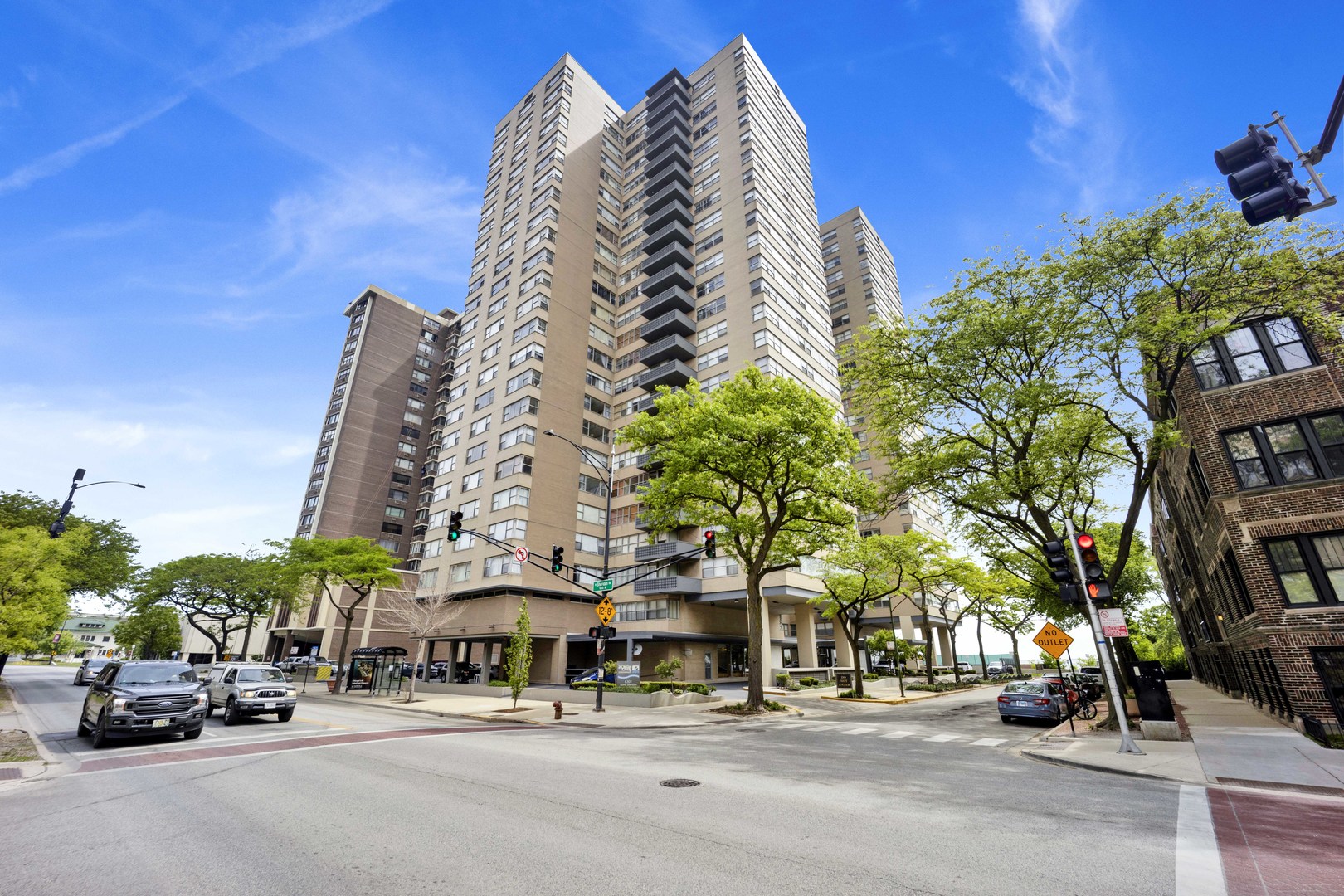6301 N Sheridan Road #14L, Chicago, IL 60660