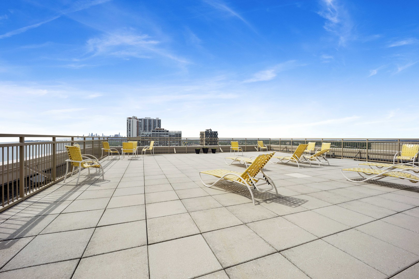 6301 N Sheridan Road #14L, Chicago, IL 60660