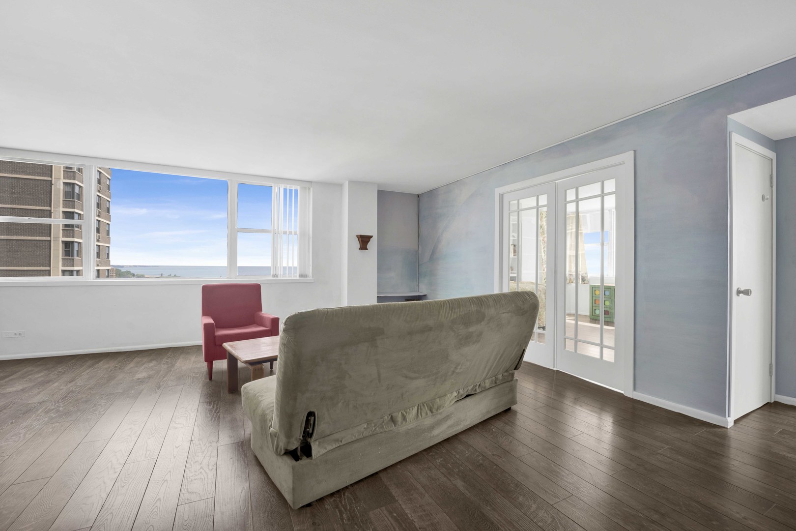 6301 N Sheridan Road #14L, Chicago, IL 60660