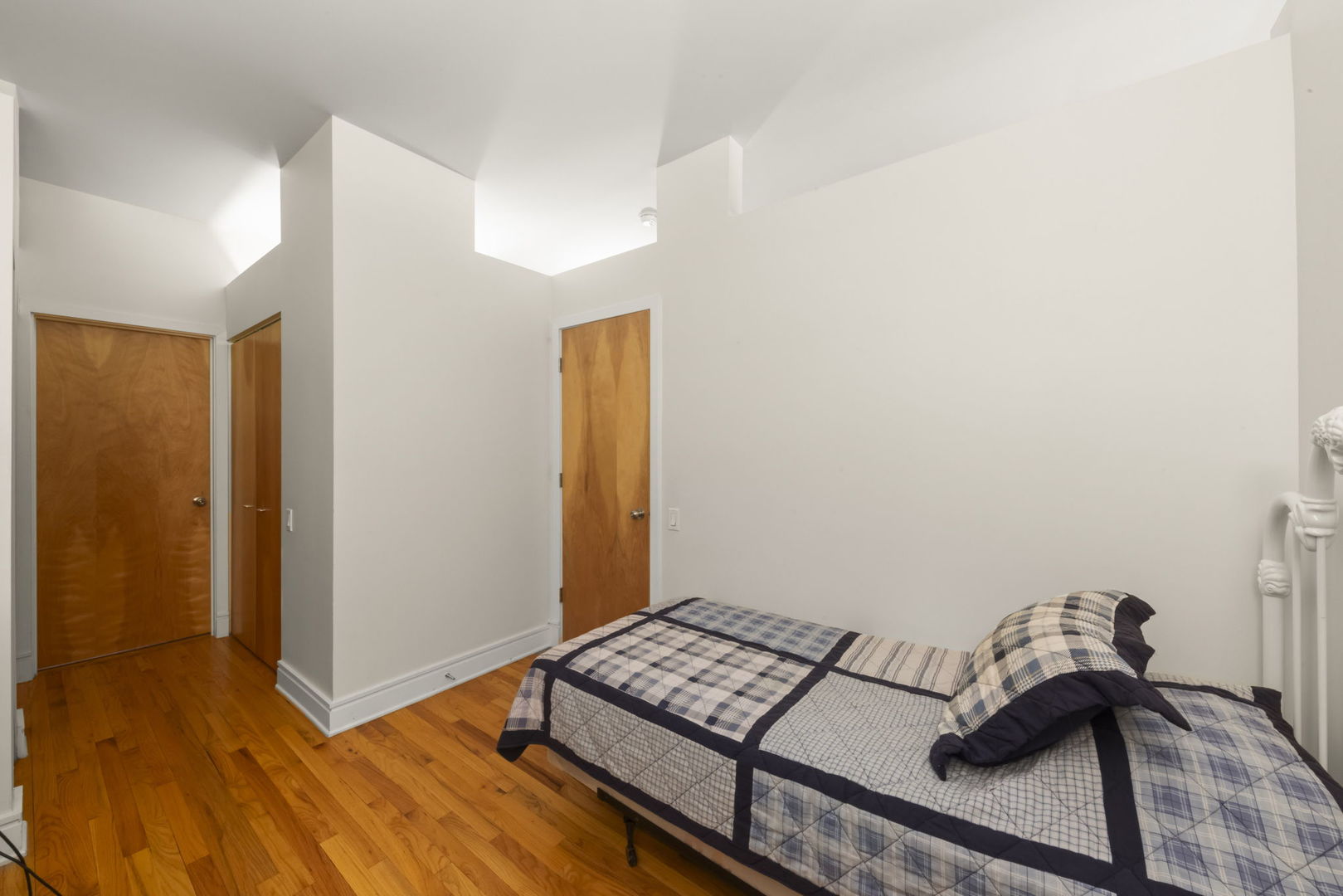 212 W Washington Avenue #1508, Chicago, IL 60606