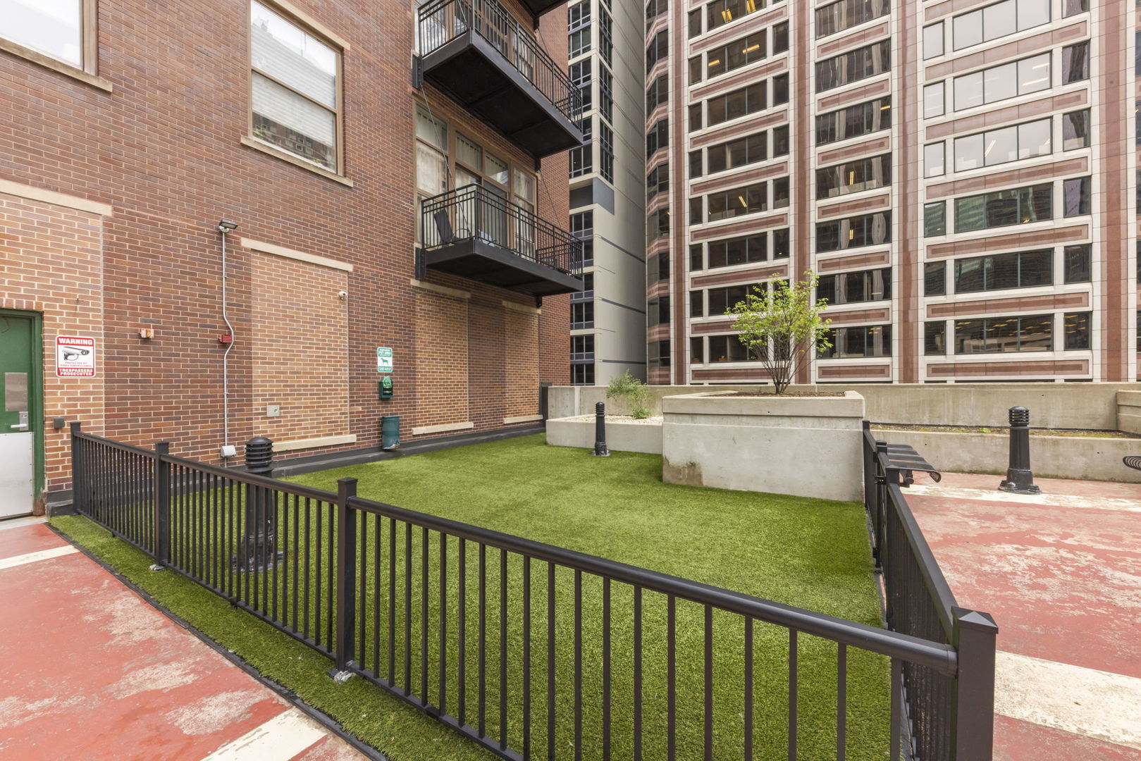 212 W Washington Avenue #1508, Chicago, IL 60606