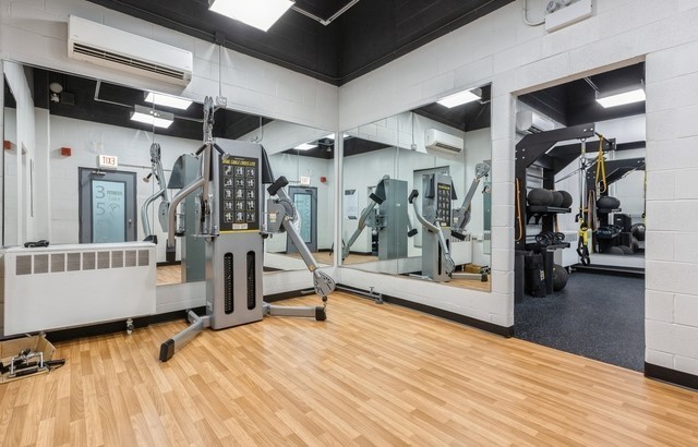 3550 N Lake Shore Drive #806, Chicago, IL 60657