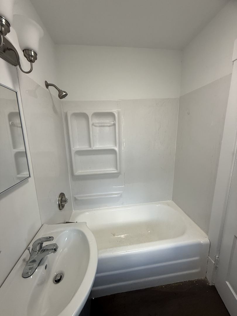1819 W 3rd Street, Davenport, IA 52802