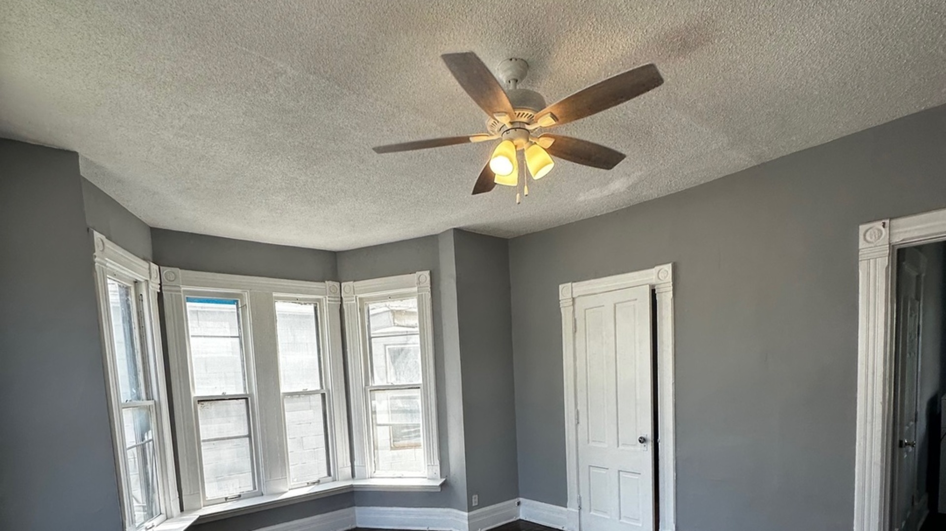 1819 W 3rd Street, Davenport, IA 52802
