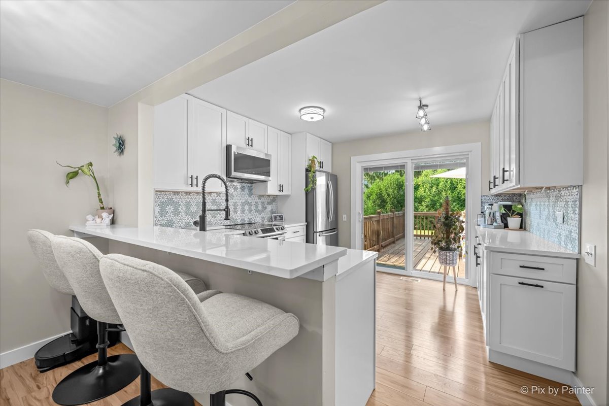 2107 Teton Parkway, Algonquin, IL 60102