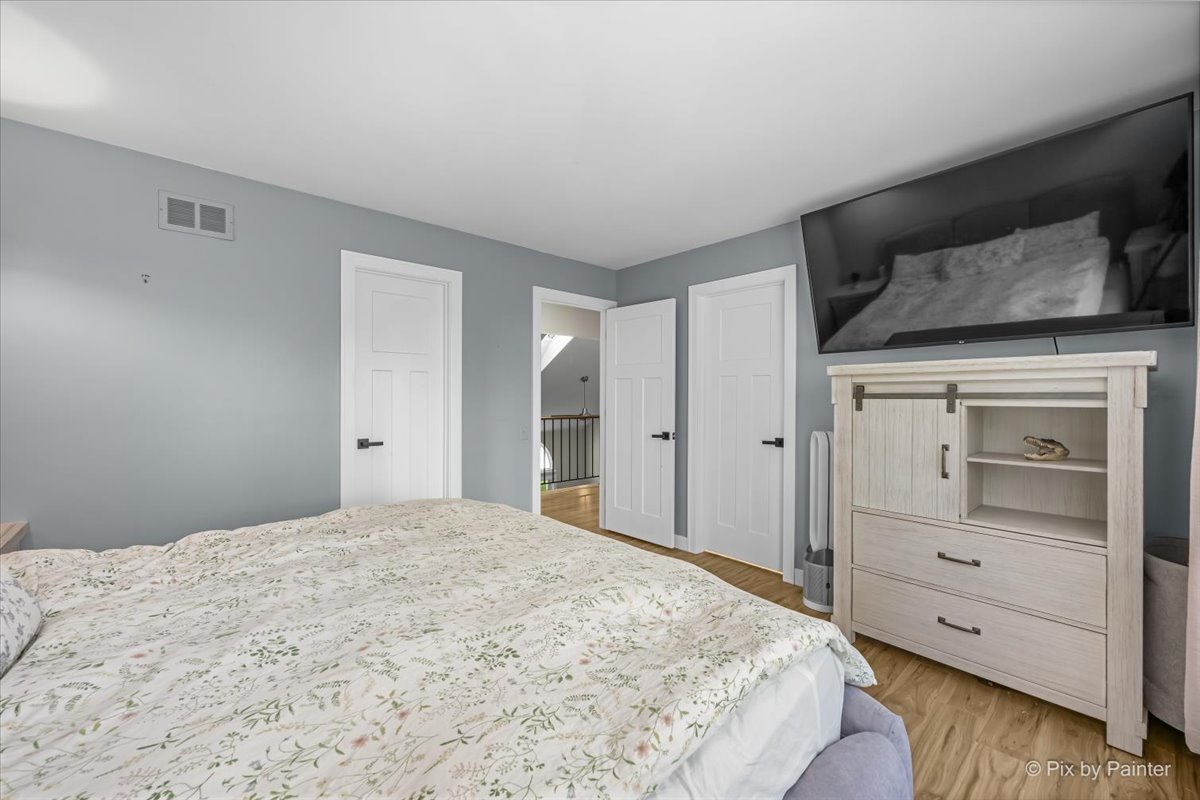 2107 Teton Parkway, Algonquin, IL 60102