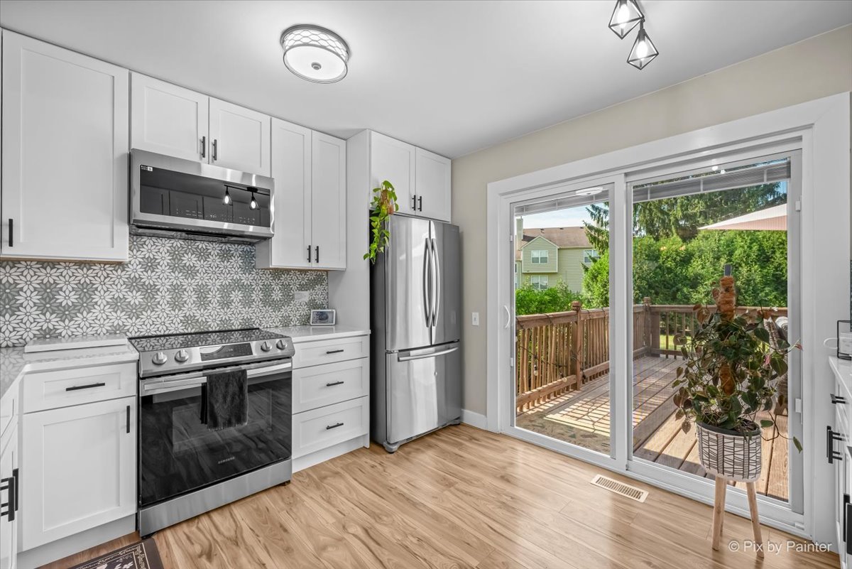 2107 Teton Parkway, Algonquin, IL 60102