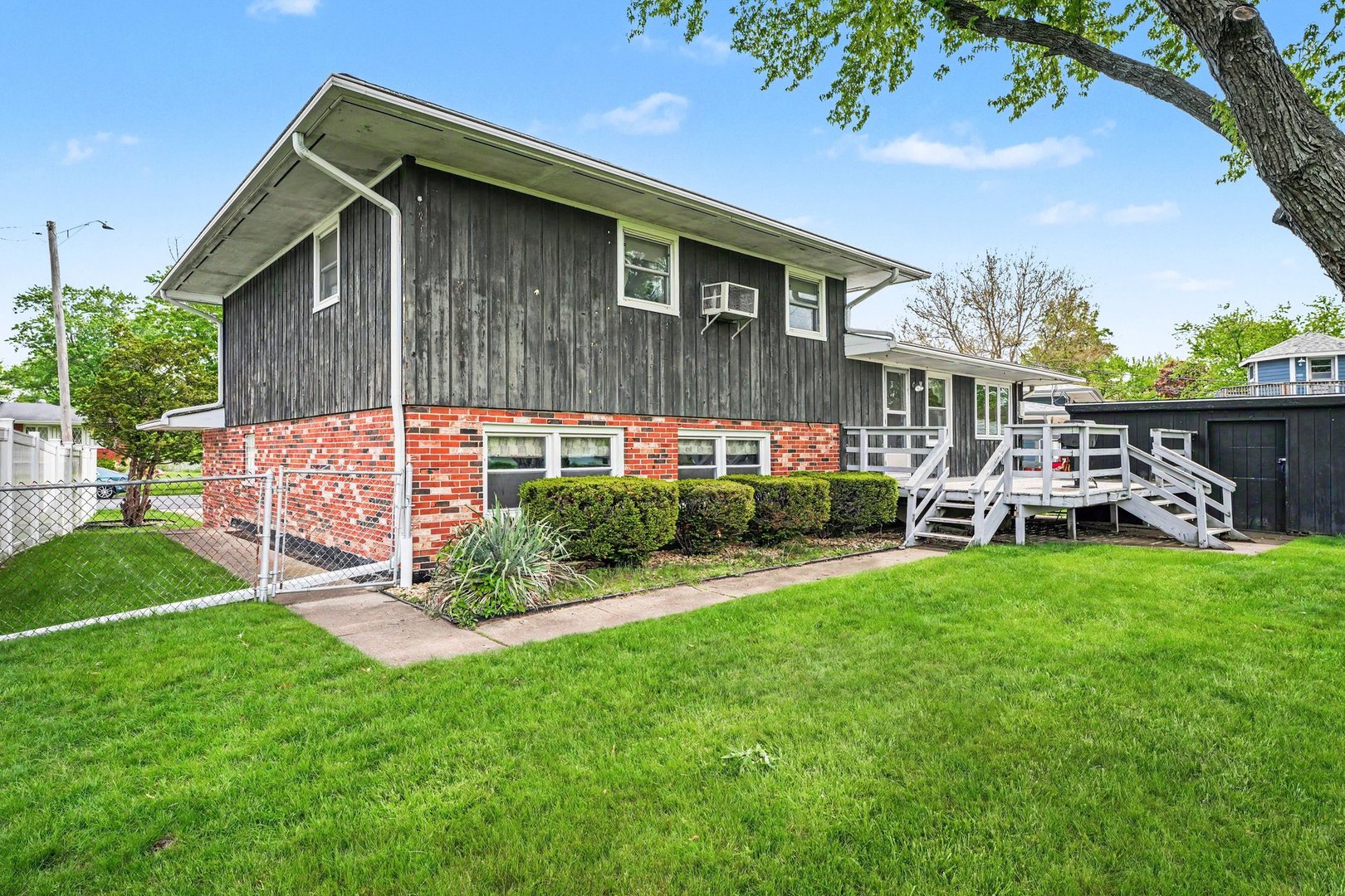 2901 190th Street, Lansing, IL 60438