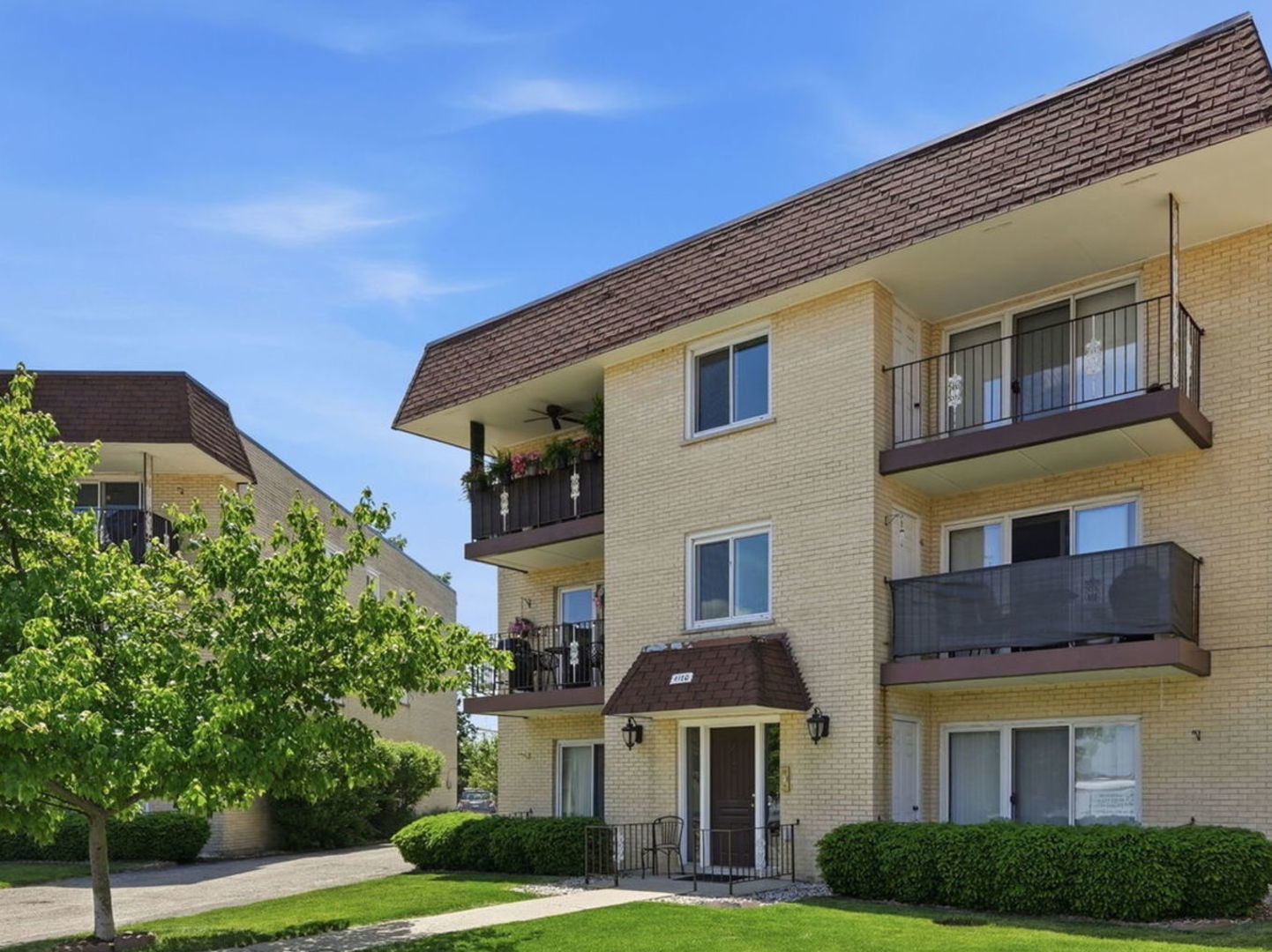 4100 N Neenah Avenue #201N, Chicago, IL 60634