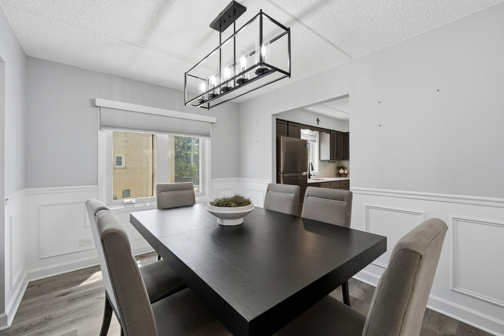 4100 N Neenah Avenue #201N, Chicago, IL 60634