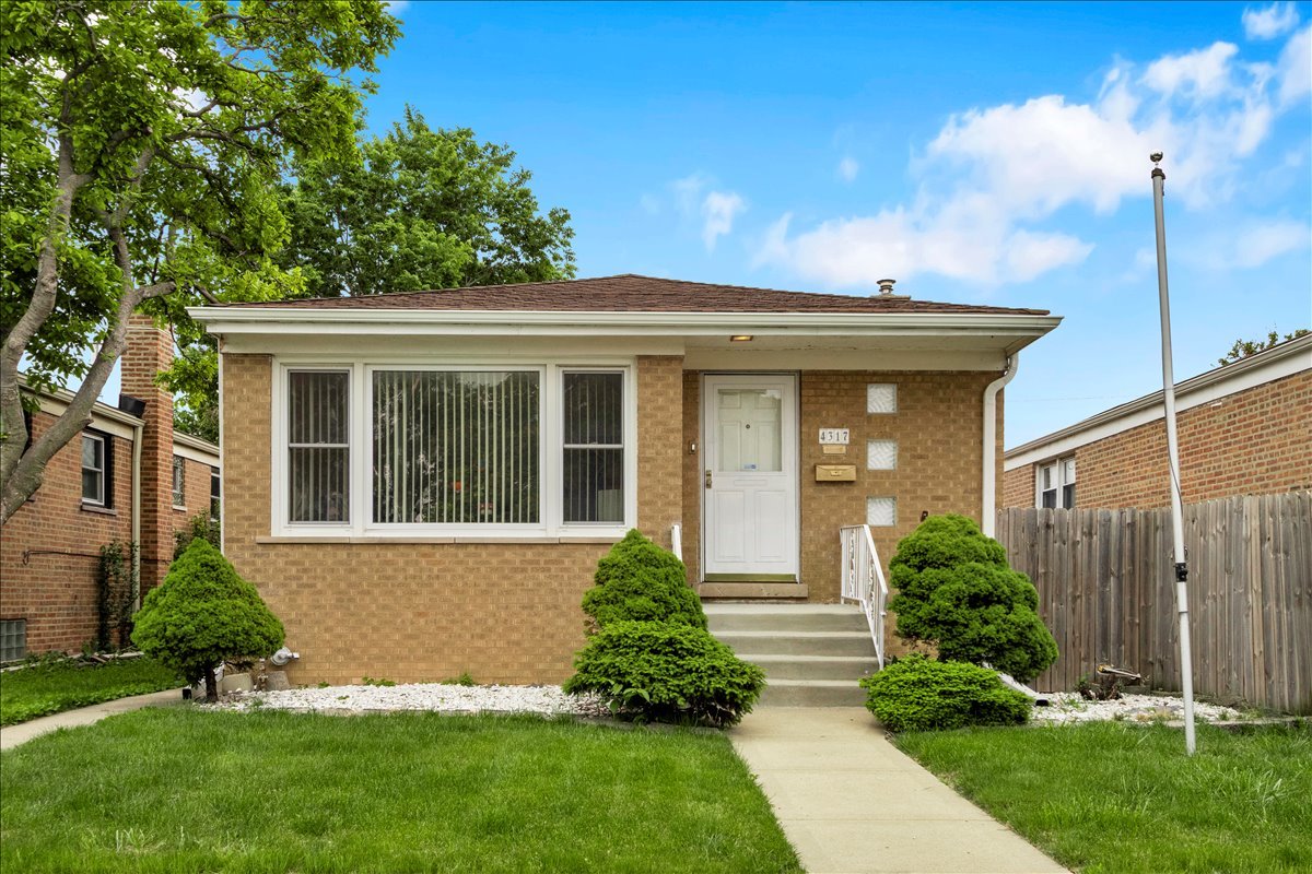 4317 S Keating Avenue, Chicago, IL 60632