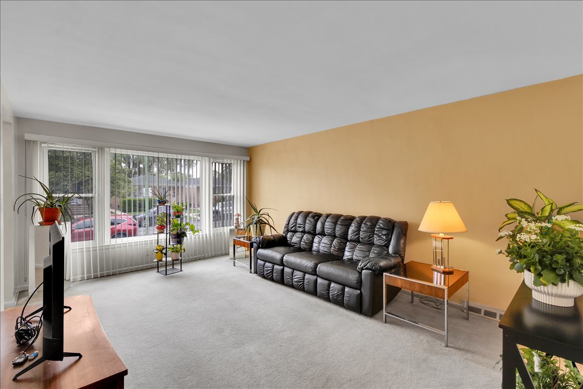 4317 S Keating Avenue, Chicago, IL 60632
