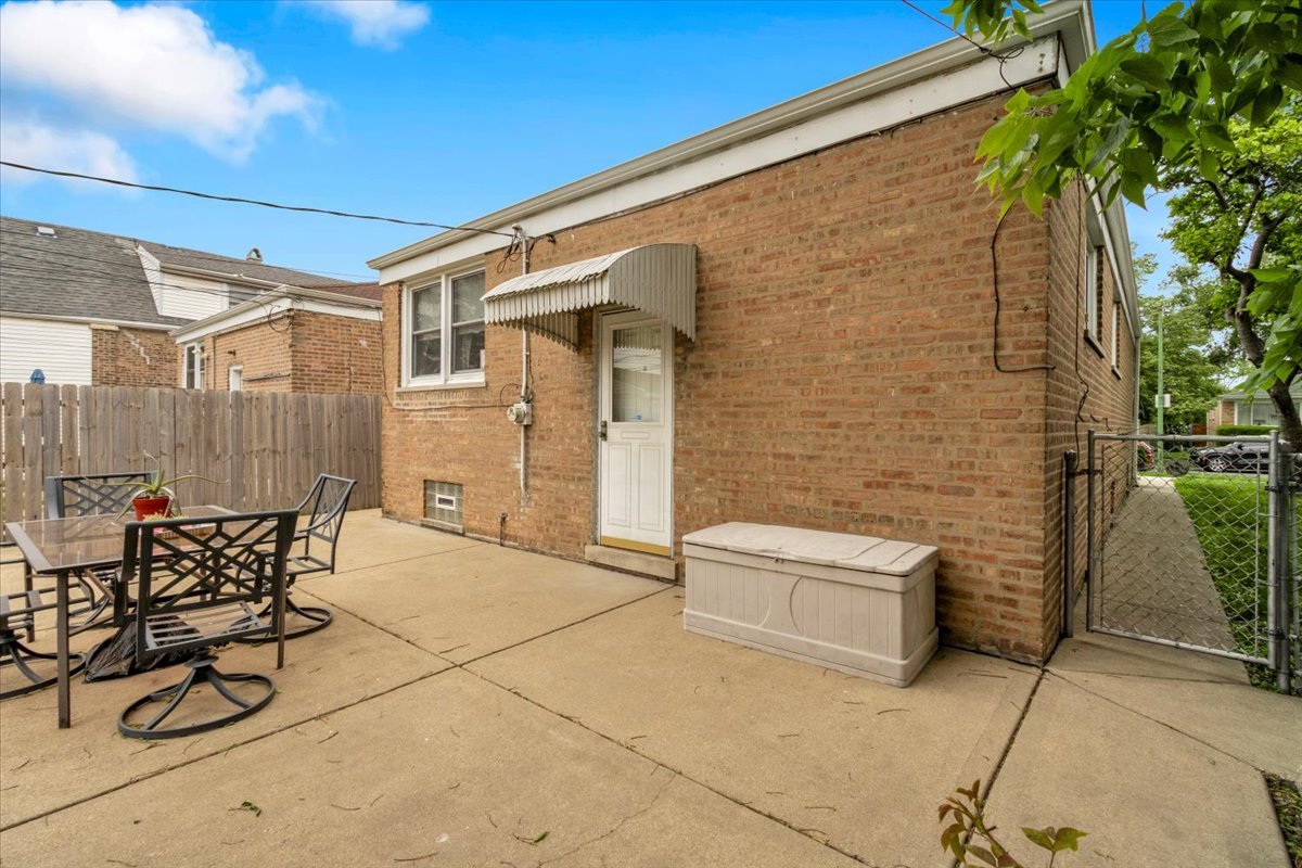 4317 S Keating Avenue, Chicago, IL 60632