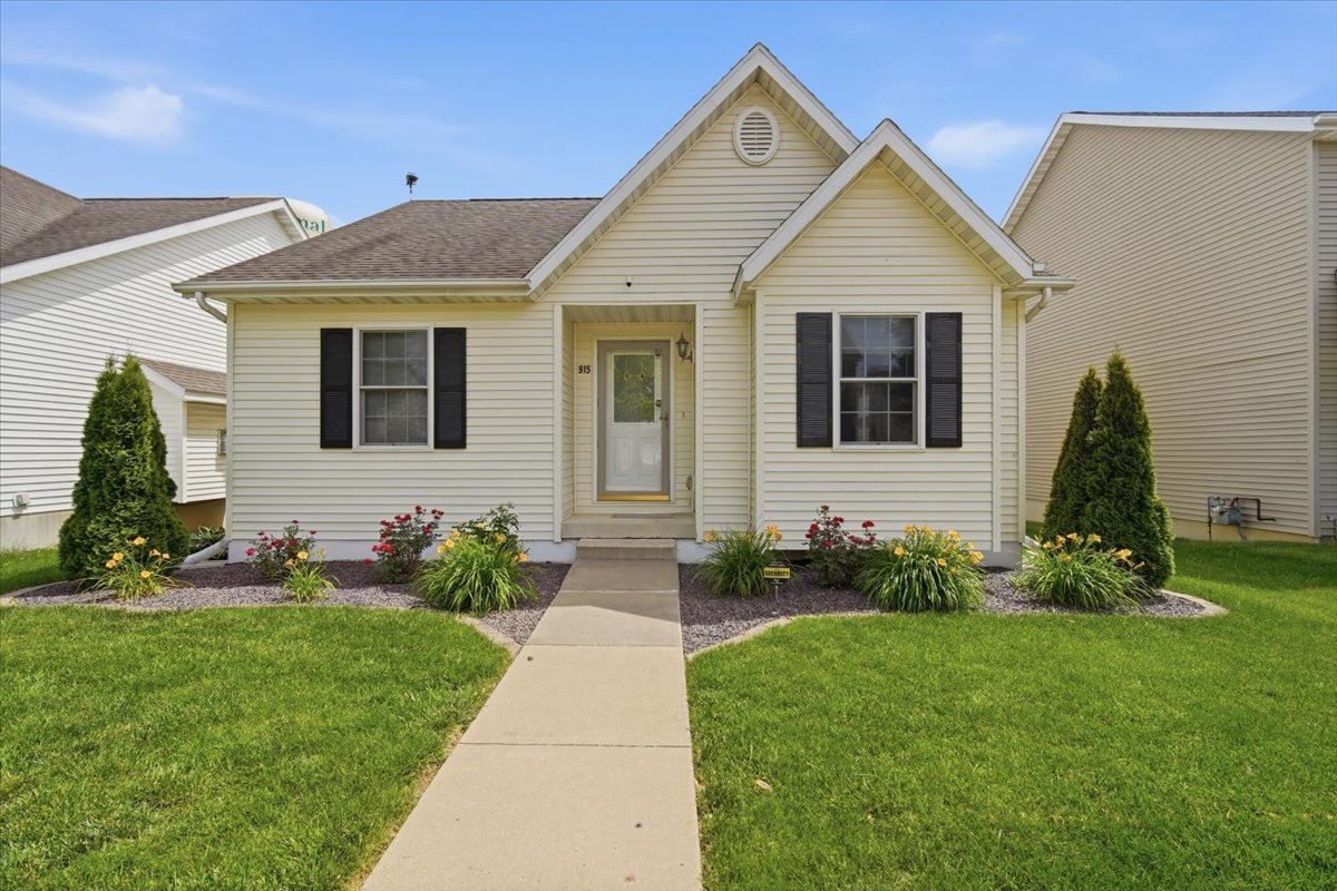 915 Teegan Street, Normal, IL 61761