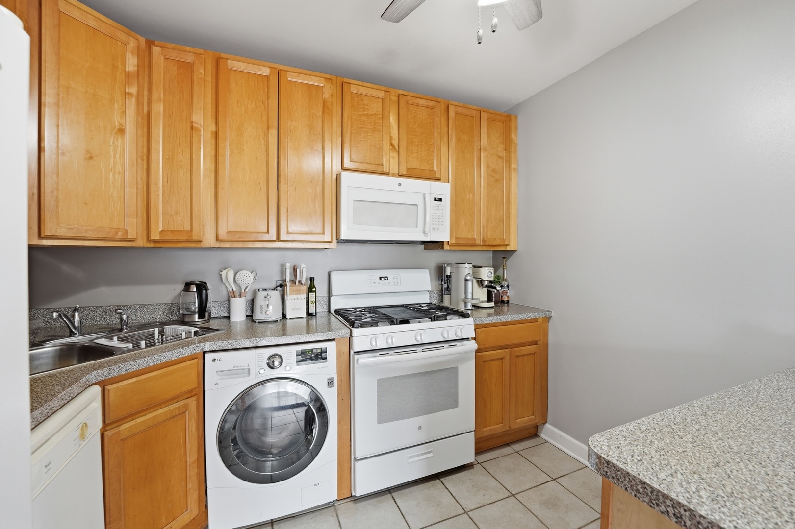 3846 25th Avenue #6, Schiller Park, IL 60176