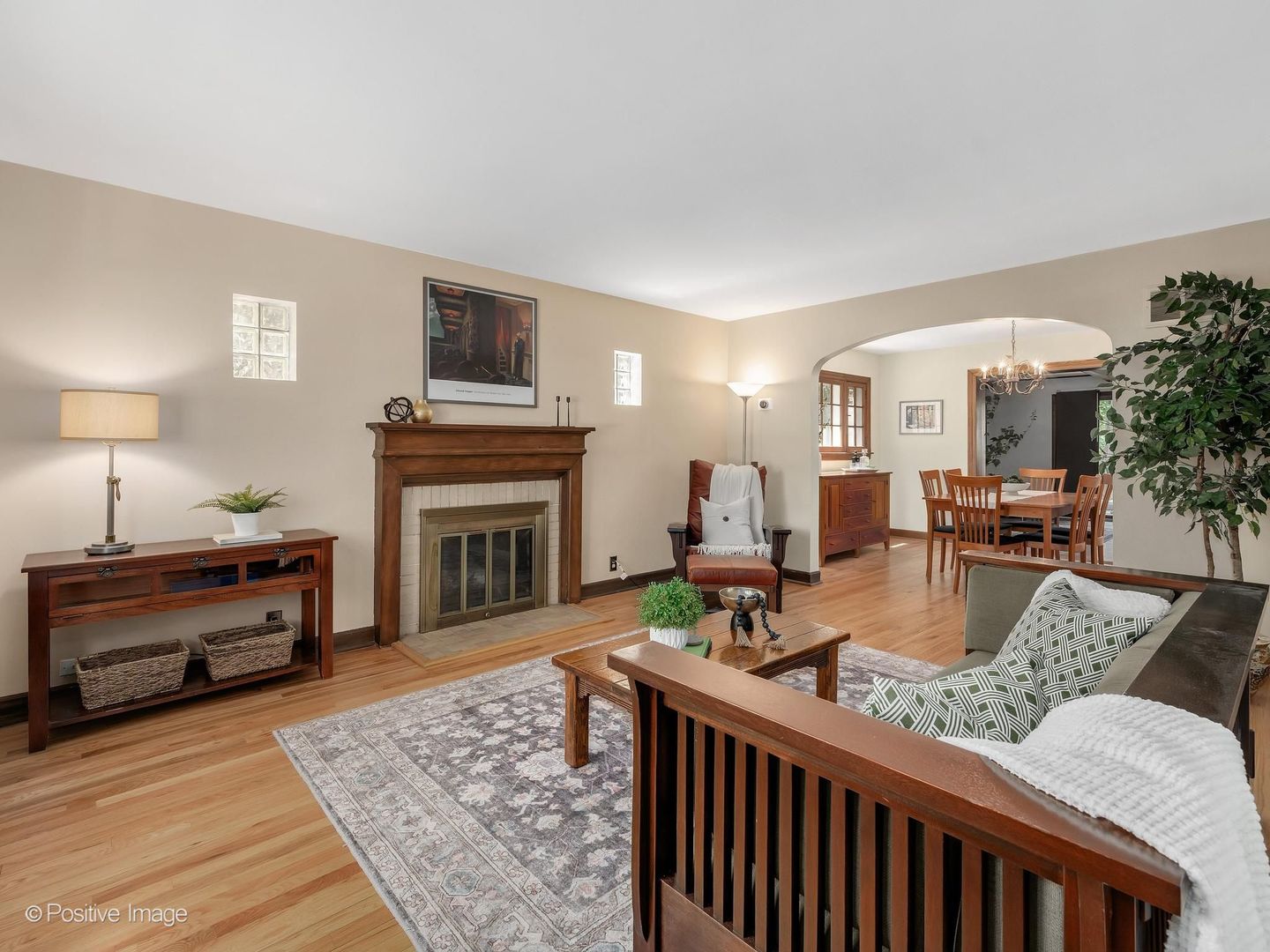 812 S Madison Avenue, La Grange, IL 60525