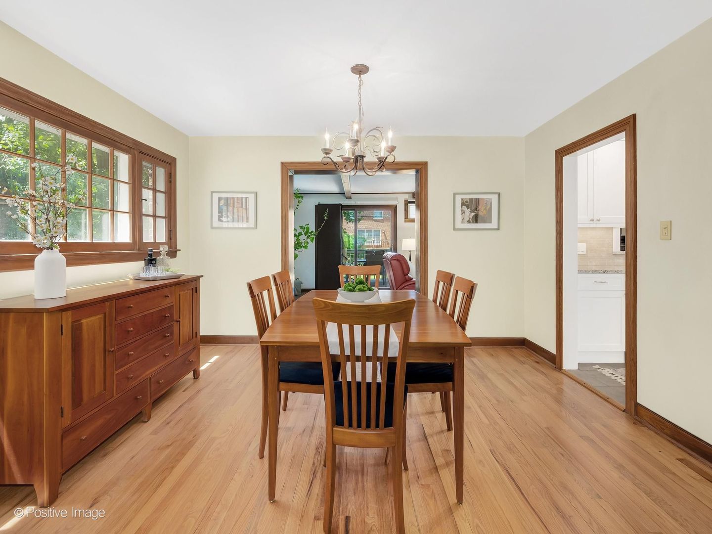 812 S Madison Avenue, La Grange, IL 60525