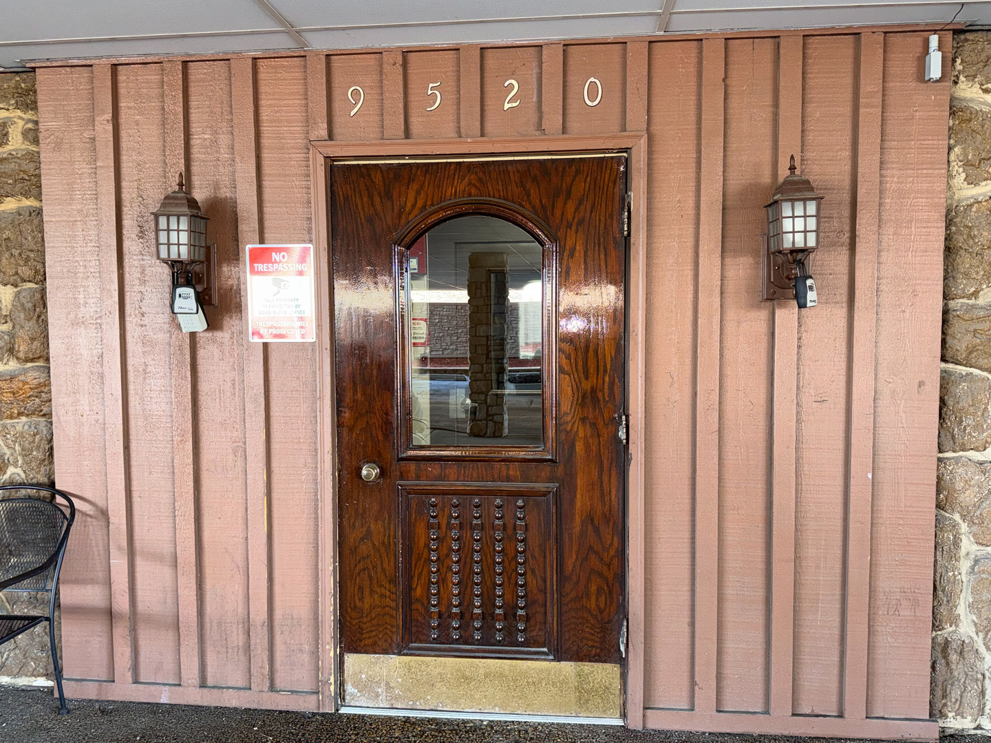 9520 Mayfield Avenue #212, Oak Lawn, IL 60453
