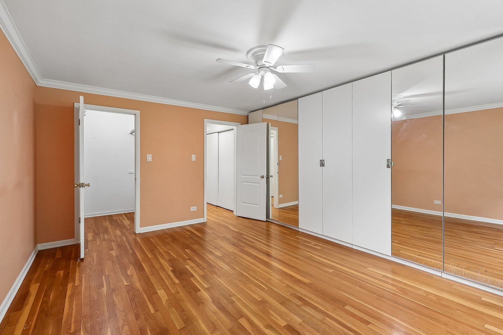 718 Dempster Street #G106, Mount Prospect, IL 60056