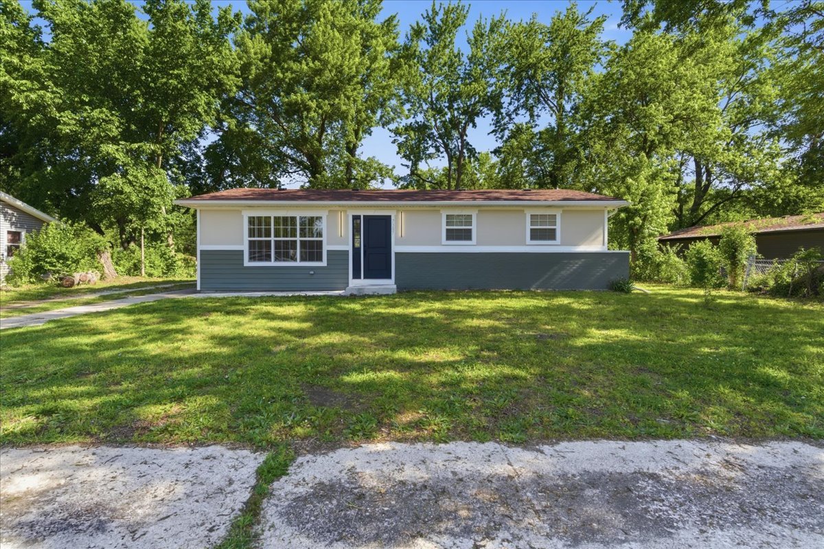 7307 E 1st Street, Sun River Terrace, IL 60964