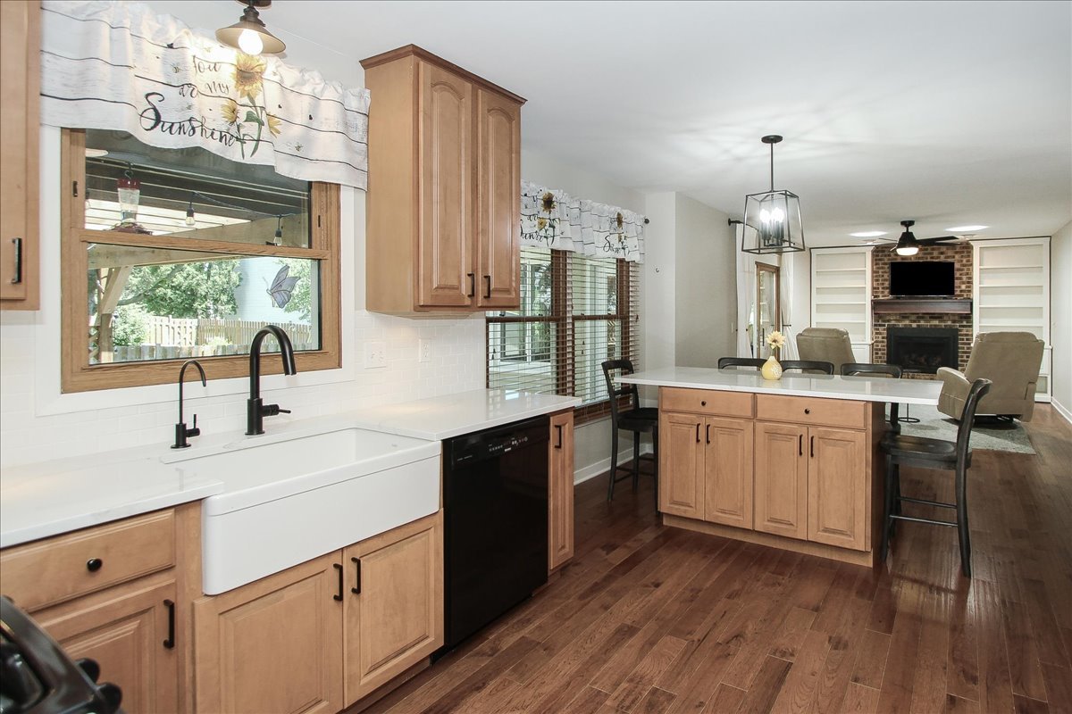 1179 Hanover Drive, Batavia, IL 60510