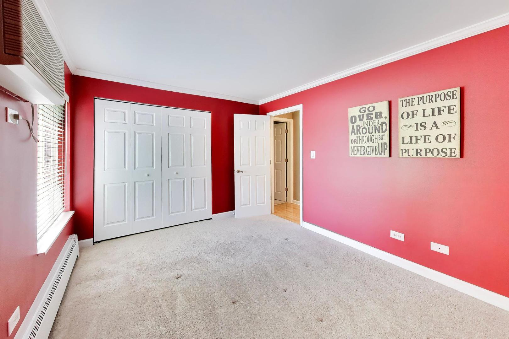 906 W Alleghany Drive #1B, Arlington Heights, IL 60004