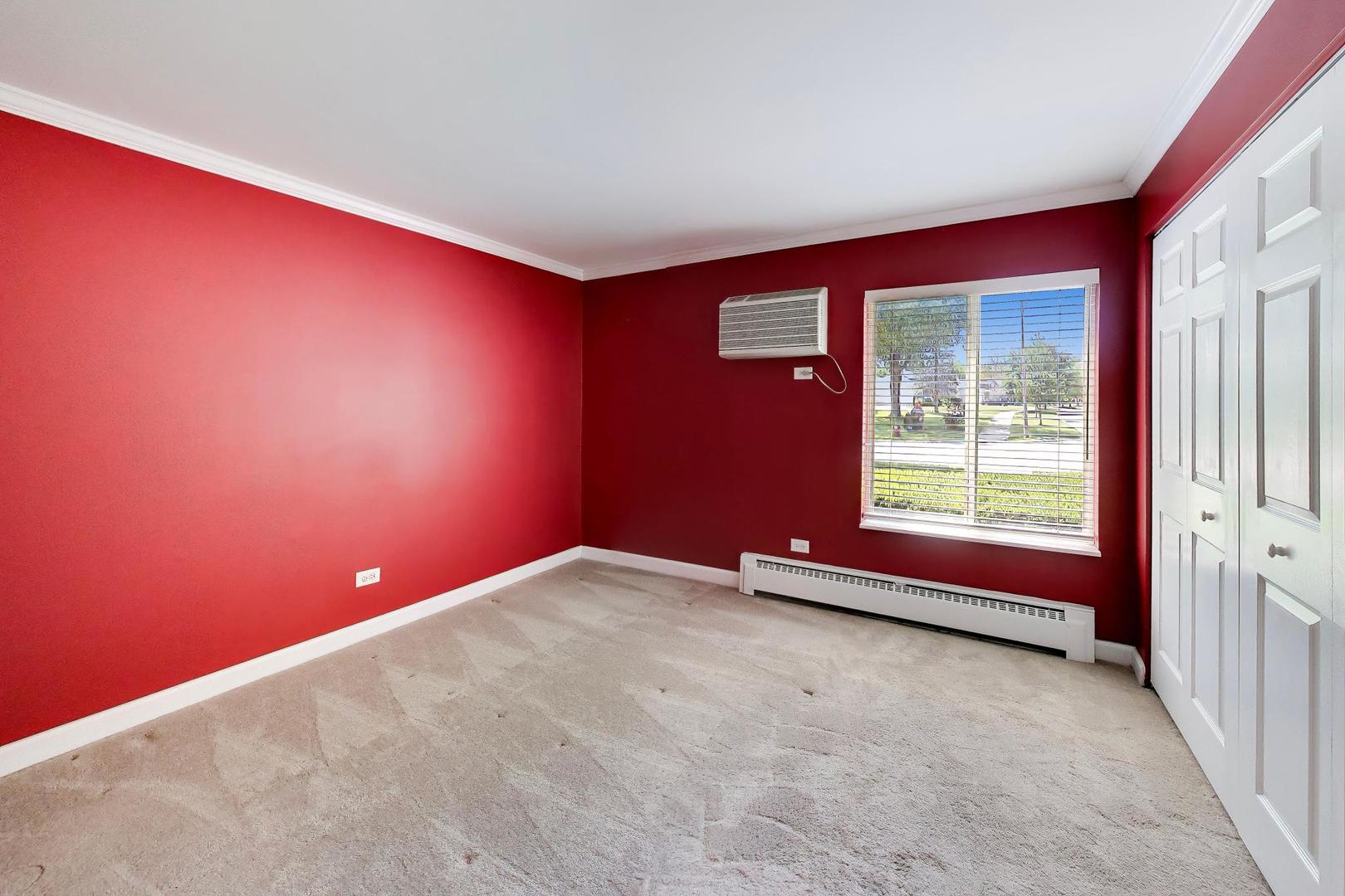 906 W Alleghany Drive #1B, Arlington Heights, IL 60004