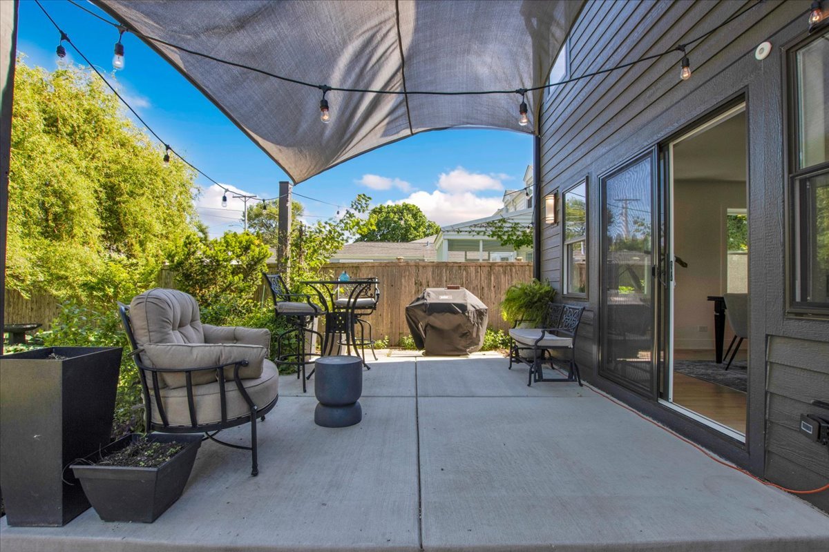 1639 N 77th Court, Elmwood Park, IL 60707