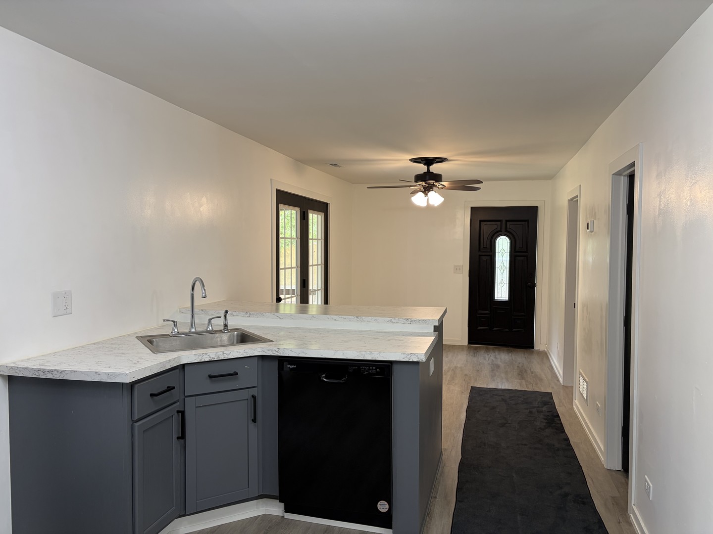 8365 W Lincoln Highway, Frankfort, IL 60423
