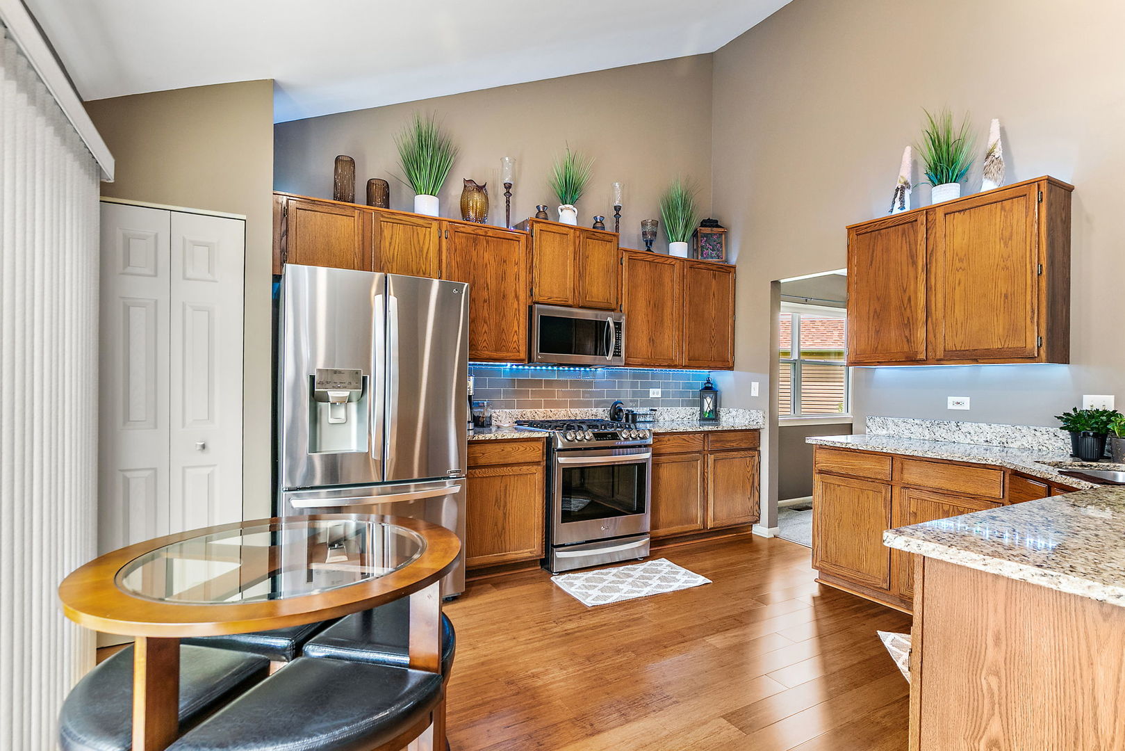 204 Dickens Trail, Elgin, IL 60120
