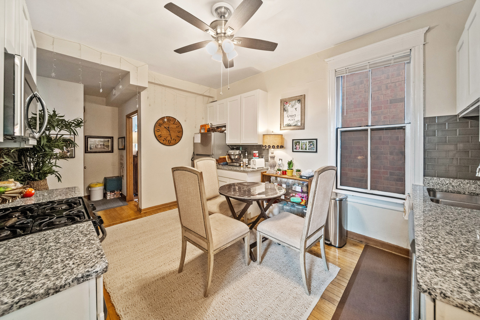 1448 W George Street, Chicago, IL 60657