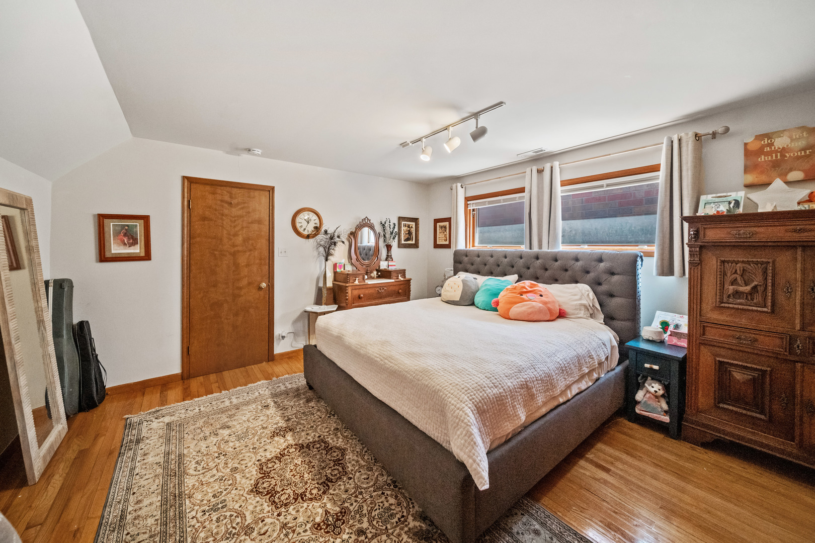 1448 W George Street, Chicago, IL 60657