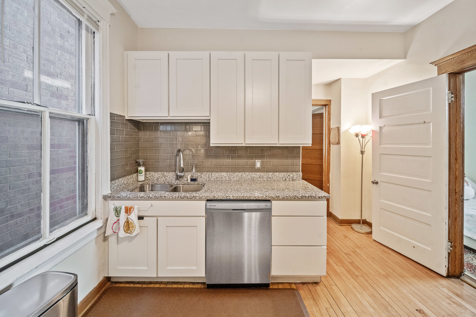 1448 W George Street, Chicago, IL 60657