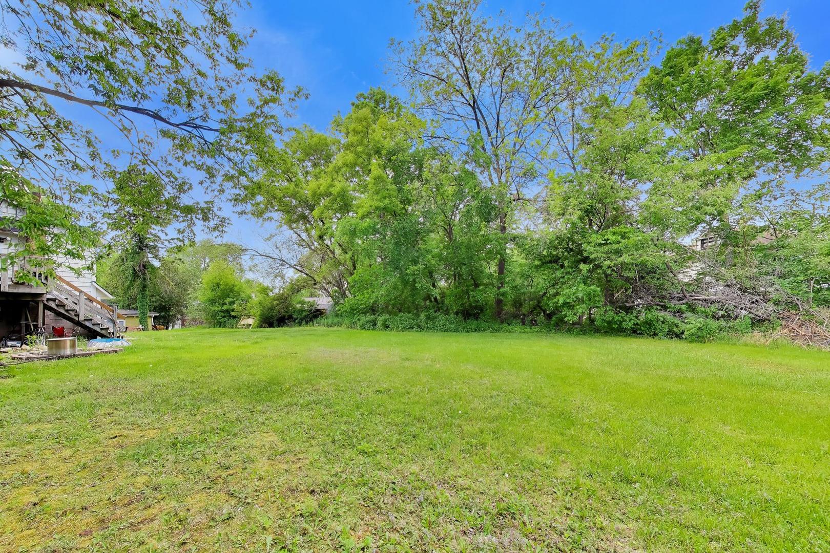 330 Park Avenue, Cary, IL 60013