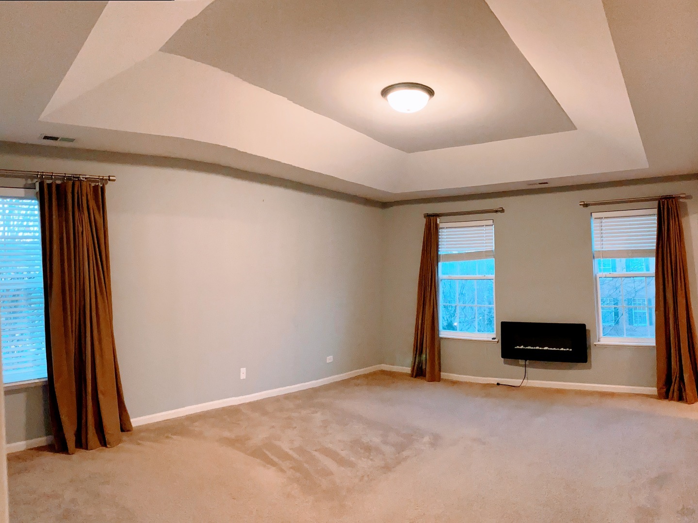 775 Lewisburg Lane, Aurora, IL 60504