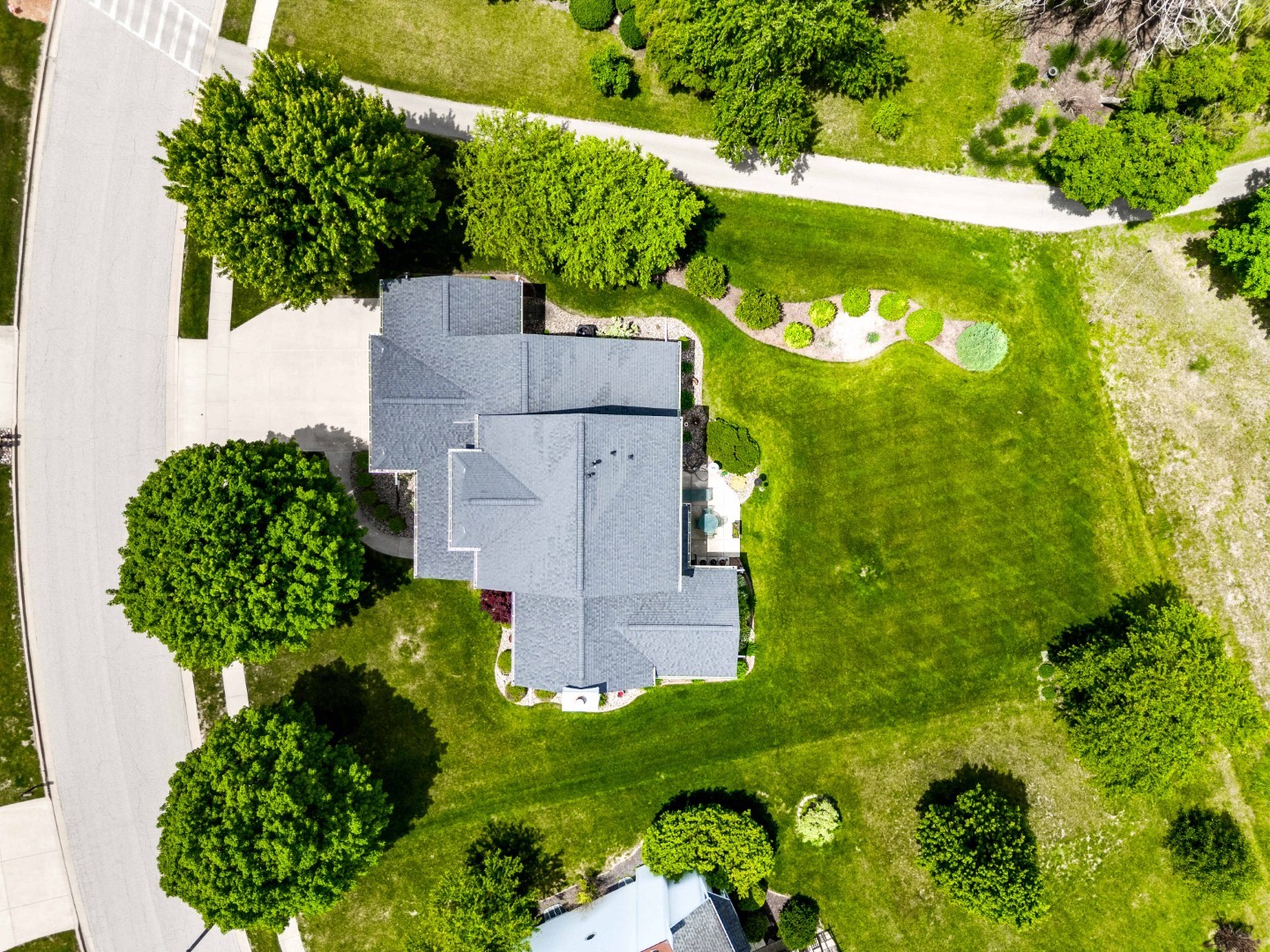 300 Whispering Pines Cc Lane, Normal, IL 61761