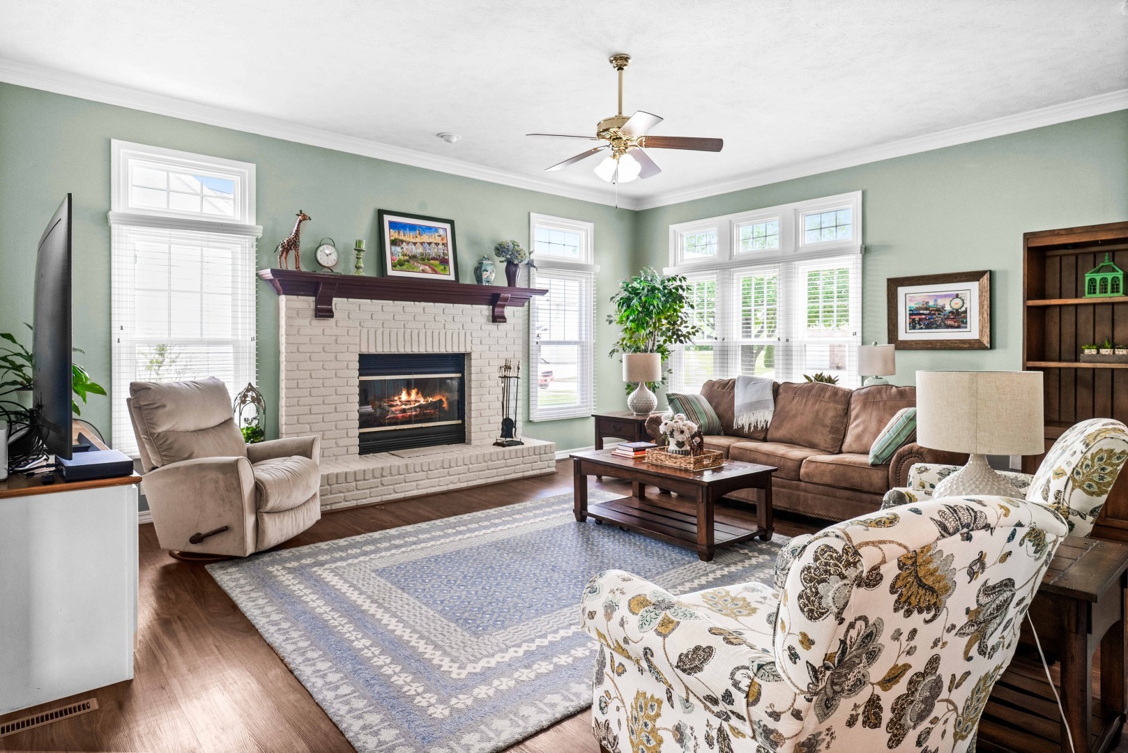 300 Whispering Pines Cc Lane, Normal, IL 61761