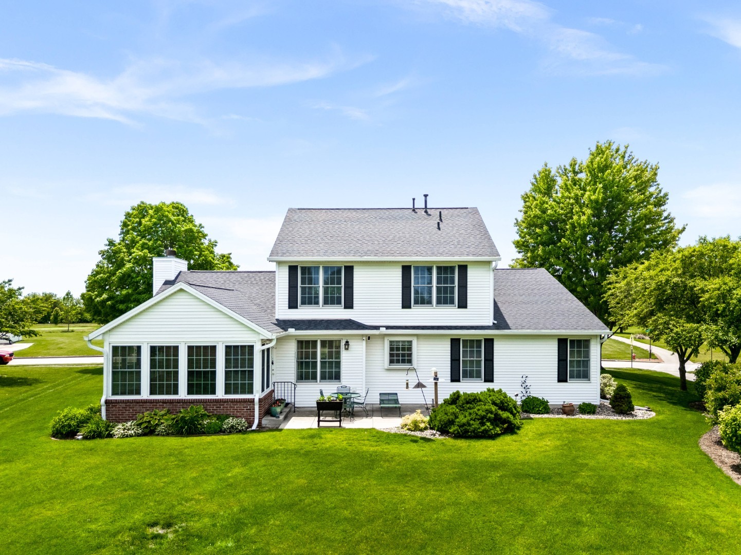 300 Whispering Pines Cc Lane, Normal, IL 61761