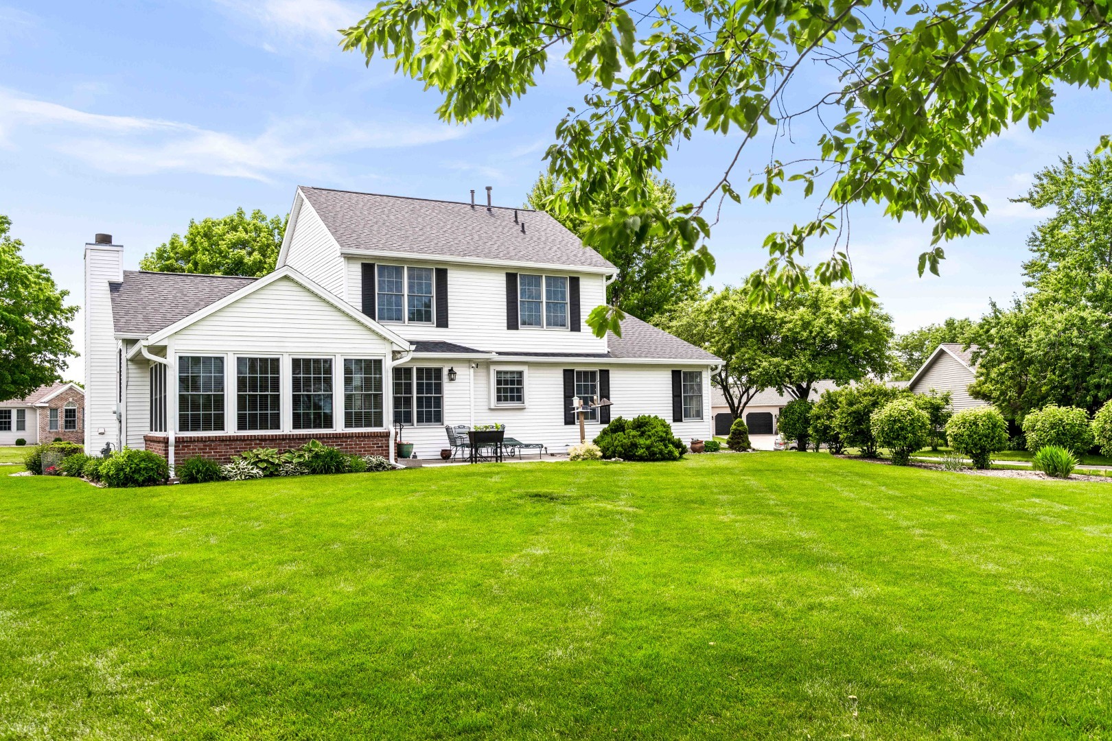 300 Whispering Pines Cc Lane, Normal, IL 61761