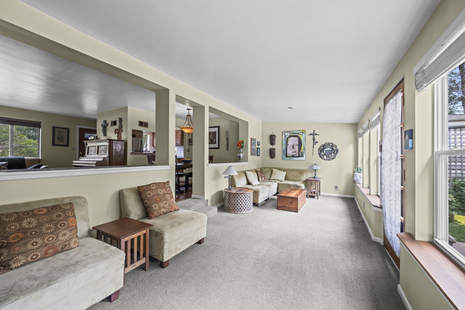 215 N Lincoln Lane, Arlington Heights, IL 60004