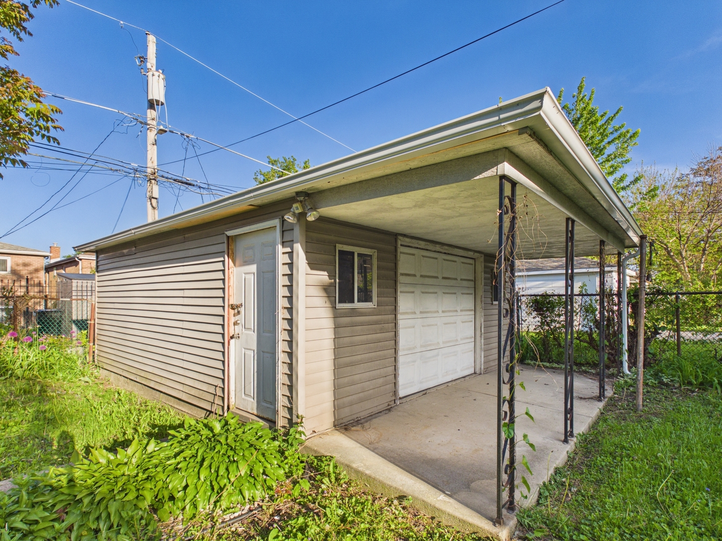 10009 S Emerald Avenue, Chicago, IL 60628
