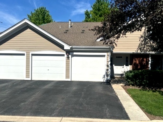 380 Heather Court #2B, Schaumburg, IL 60193