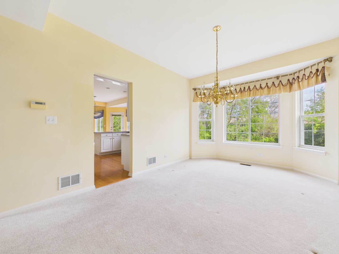 7486 Abbey Road, Gurnee, IL 60031