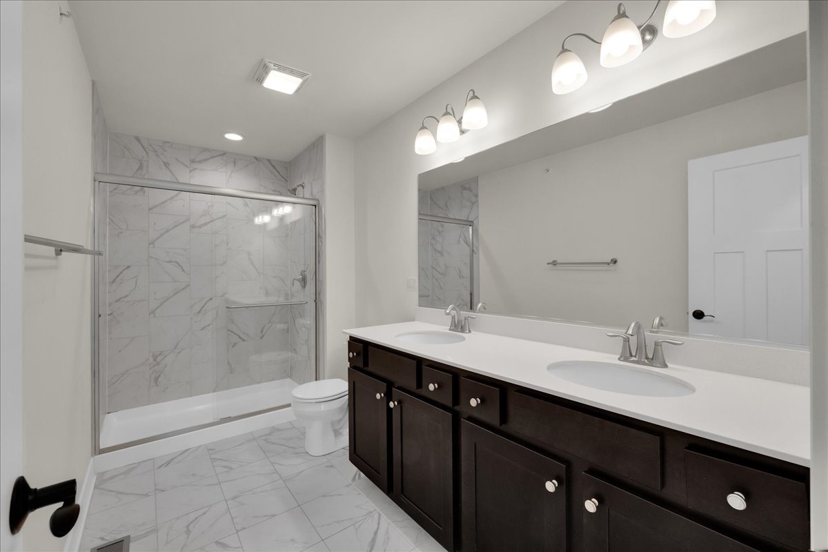 29w710 Cambridge Court, Warrenville, IL 60555