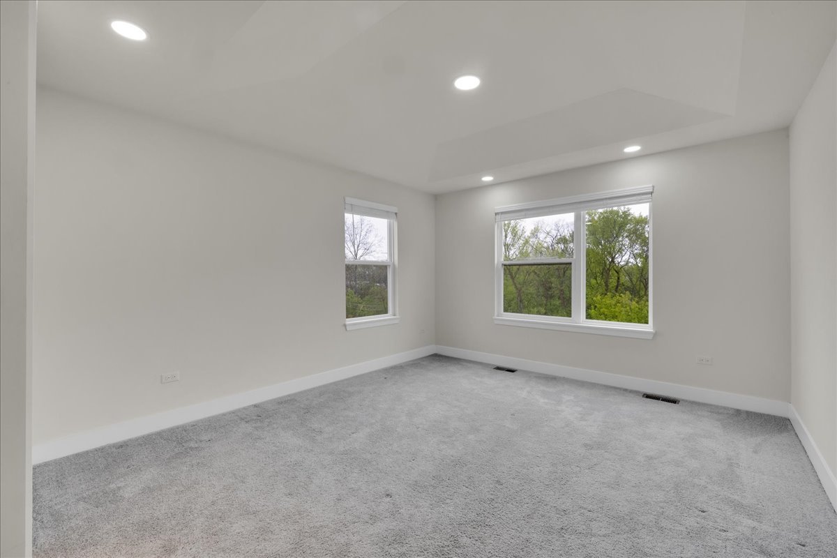 29w710 Cambridge Court, Warrenville, IL 60555