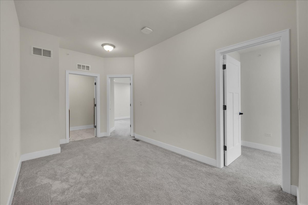 29w710 Cambridge Court, Warrenville, IL 60555