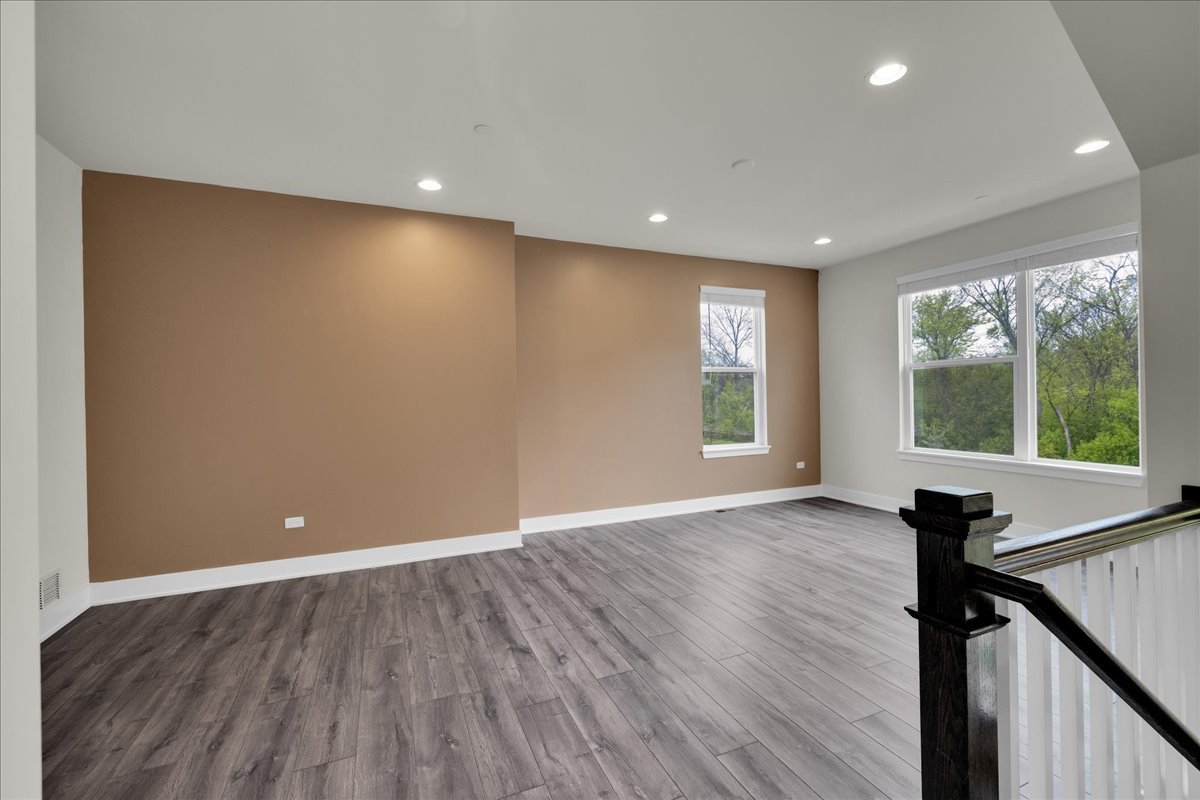 29w710 Cambridge Court, Warrenville, IL 60555