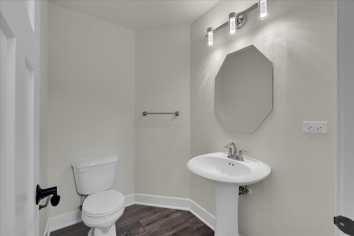 29w710 Cambridge Court, Warrenville, IL 60555