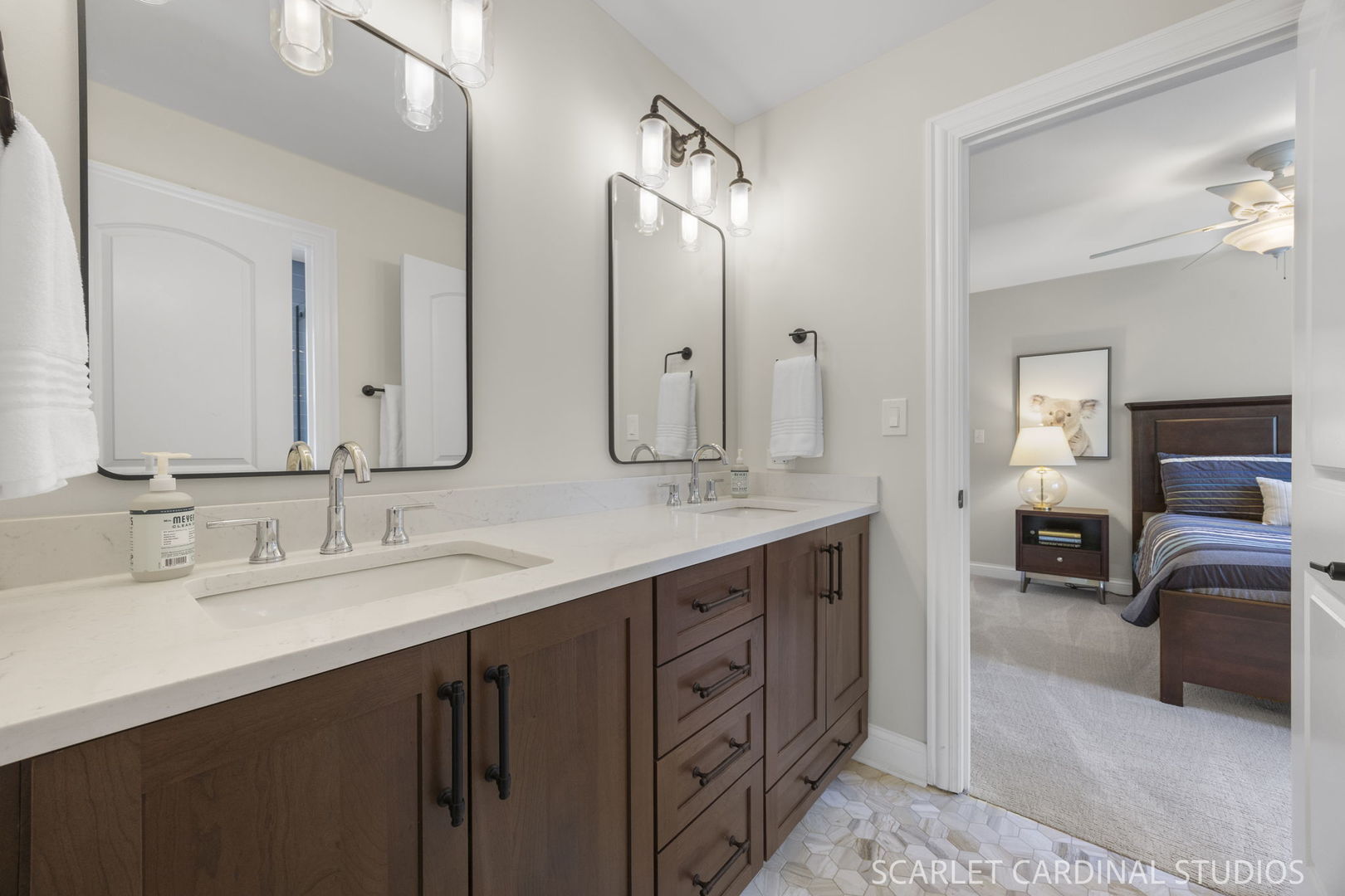 616 E Willow Avenue, Wheaton, IL 60187